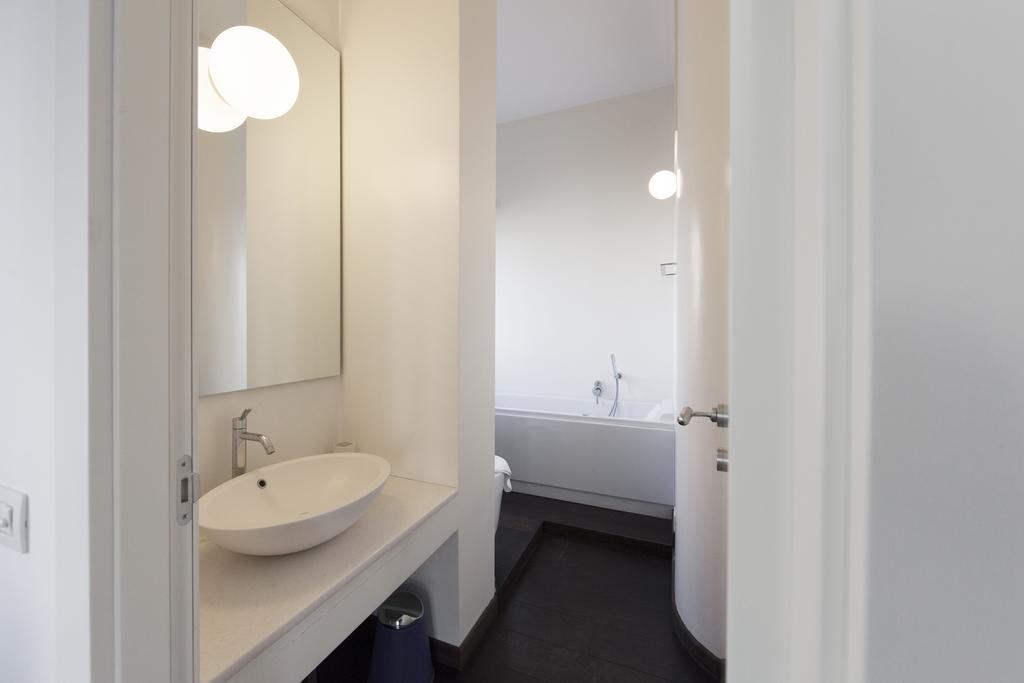 Milhouse Suites Sant'Ambrogio Milano Rom bilde